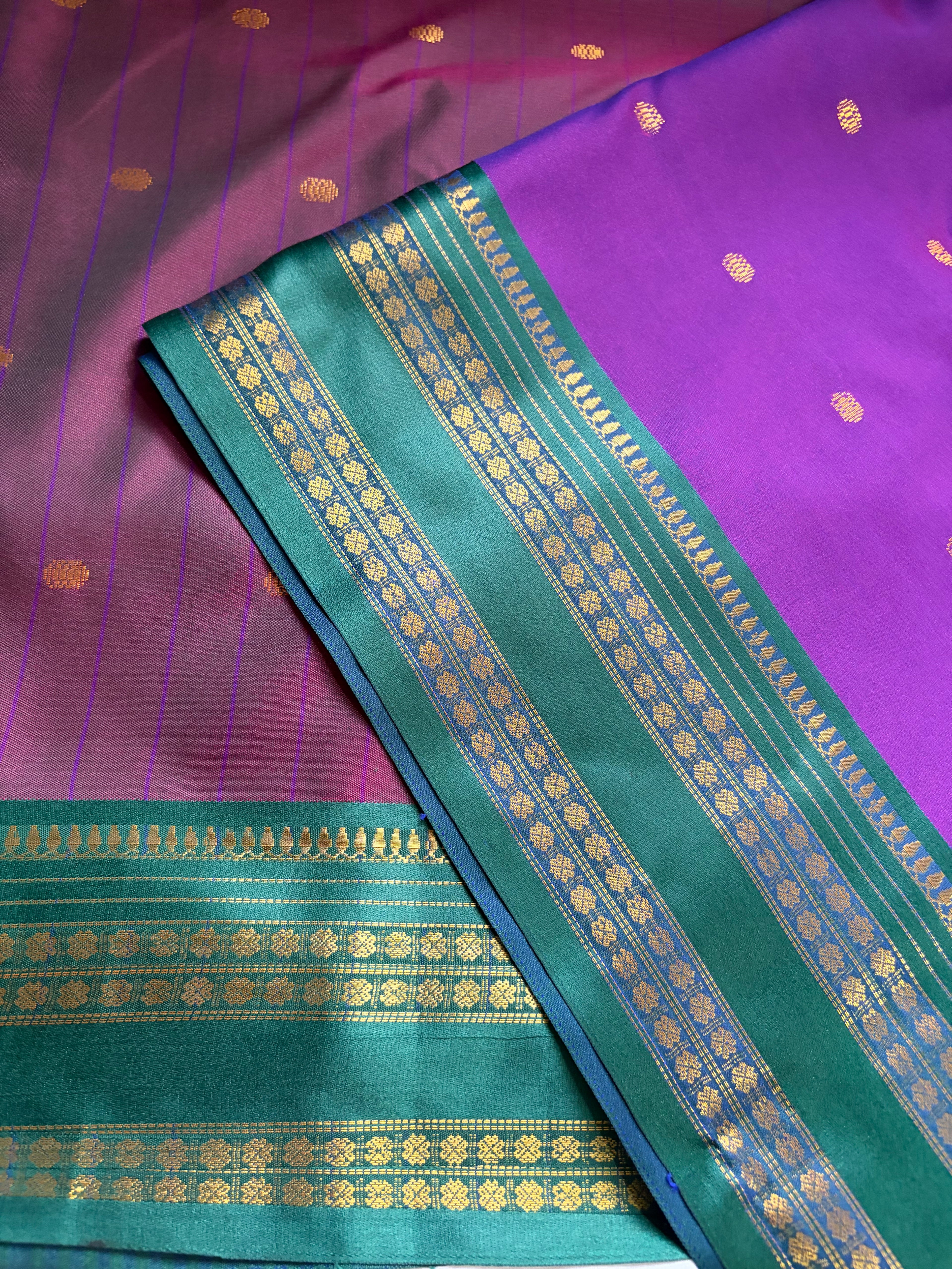 Vintage Semi soft silk with blouse