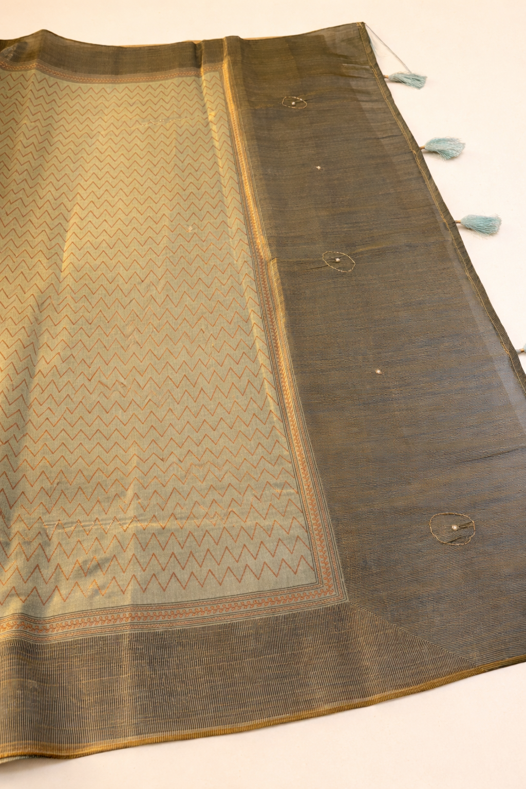 Soft handworked tissue cotton saree -green ✨